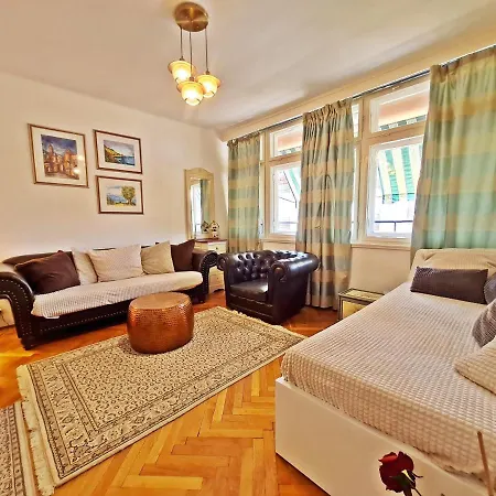 Star Apartamento *